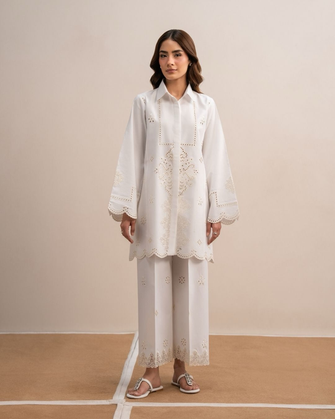 WHITE MAHRU – 2PC EMBROIDERED