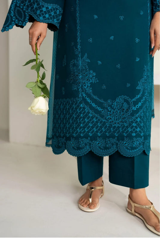 AURA – 3PC EMBROIDERED COTTON SUIT